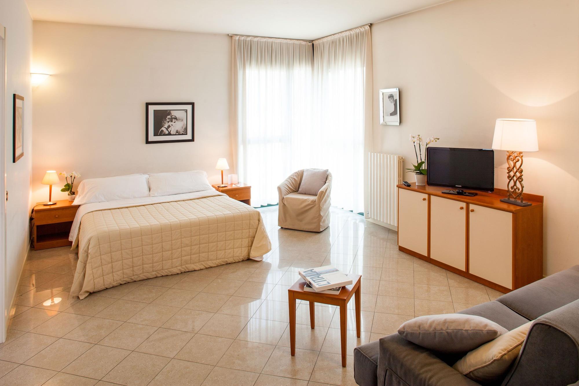 Cosmo Hotel Torri Vimercate Bagian luar foto