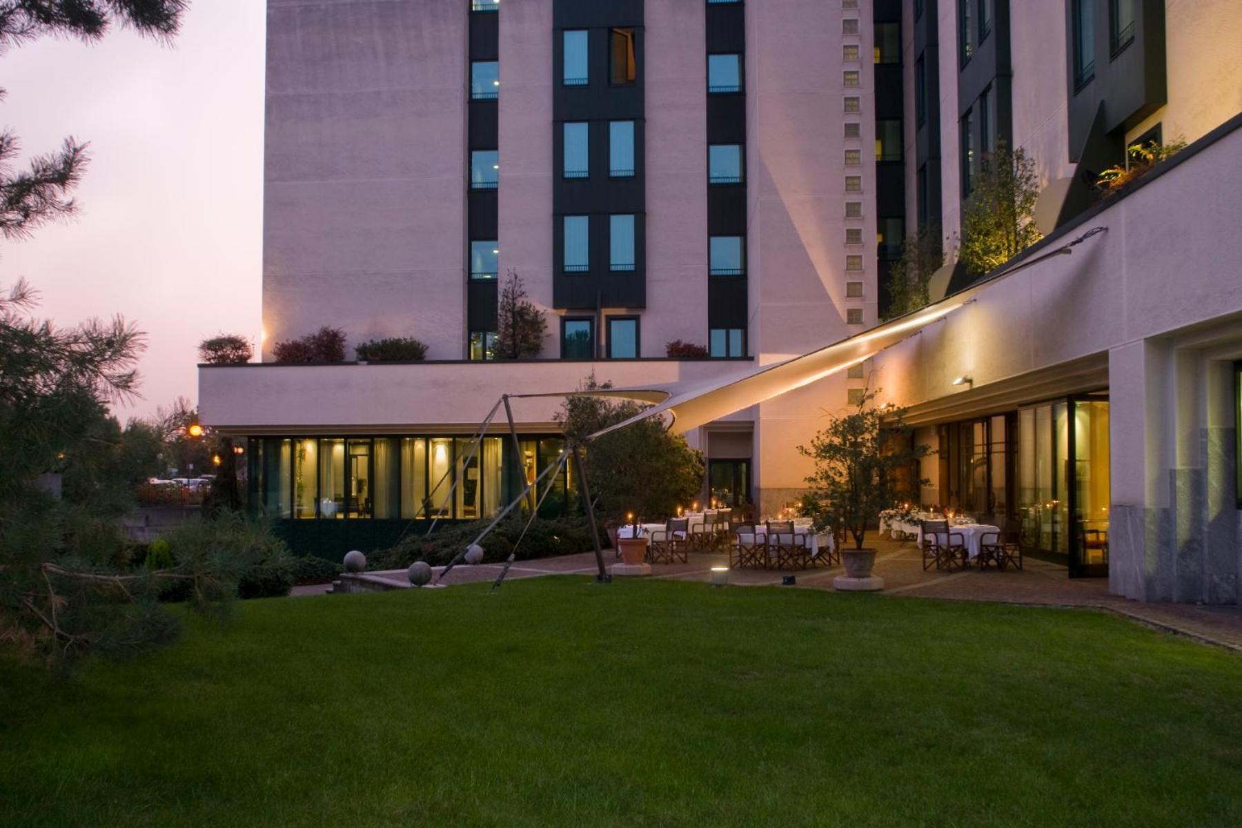 Cosmo Hotel Torri Vimercate Bagian luar foto